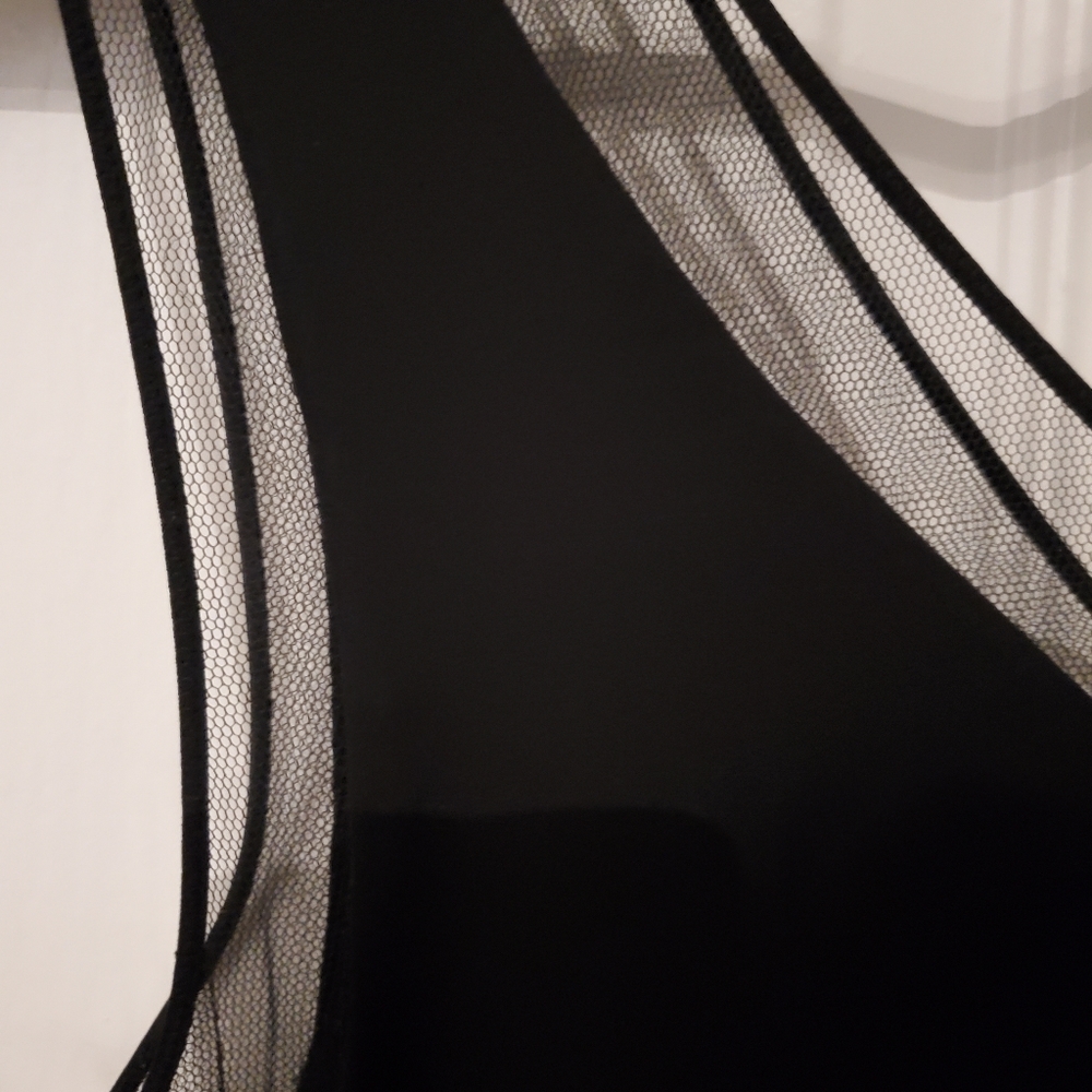 Aritzia Holbrooke Tank - Picture 5 of 6